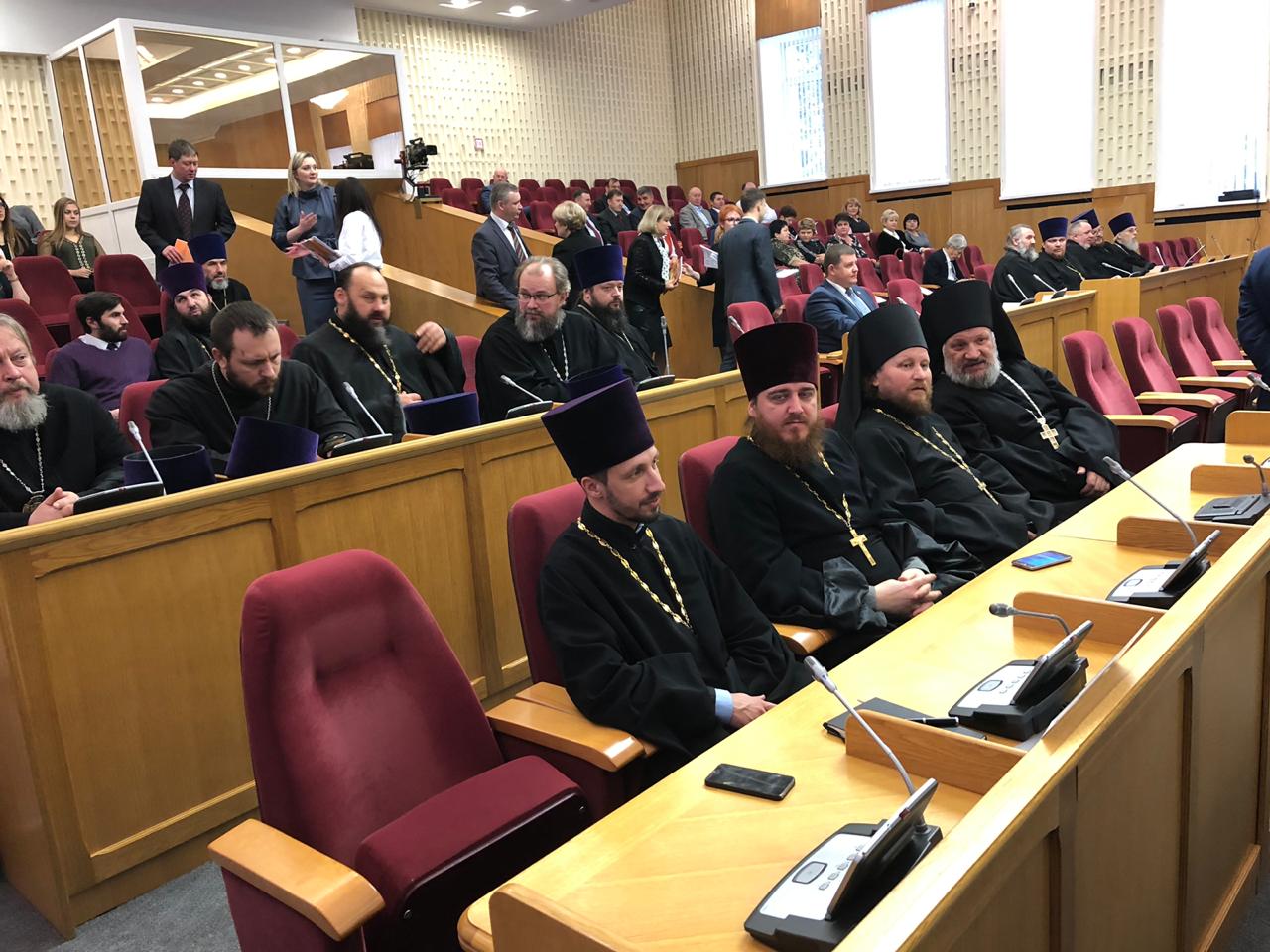 dbfe5c6b-fdaf-48fe-956e-6da193e2a653